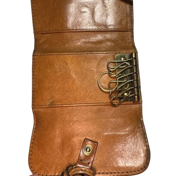 Chloe Black Brown Leather 6 Key Card Holder Snap Closure - Picture 6 of 13